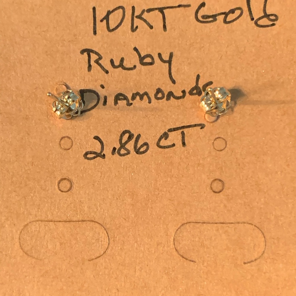 10KT GOLD RUBY & DIAMONDS STUDS - Picture 3 of 6